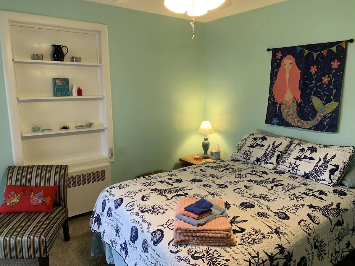 Apartment Cozy Suite - Pet Friendly, Beach Side Apts Norfolk