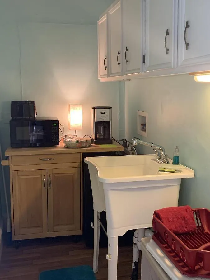 Apartment Cozy Suite - Pet Friendly, Beach Side Apts Norfolk